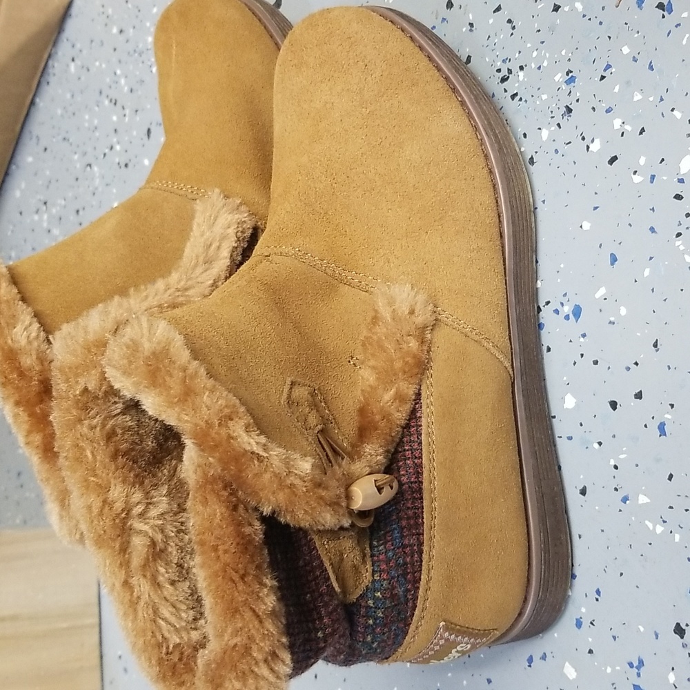 Skechers booties